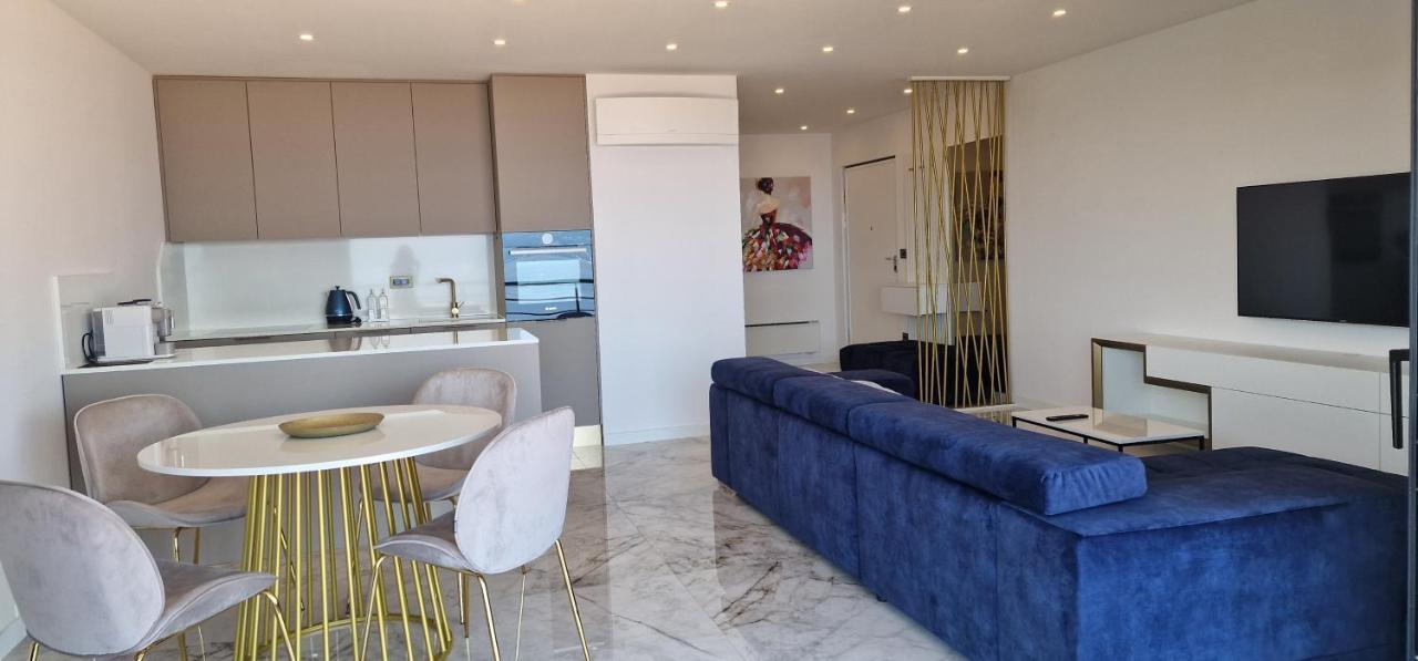Apartment Eclipse โอปาติยา ภายนอก รูปภาพ