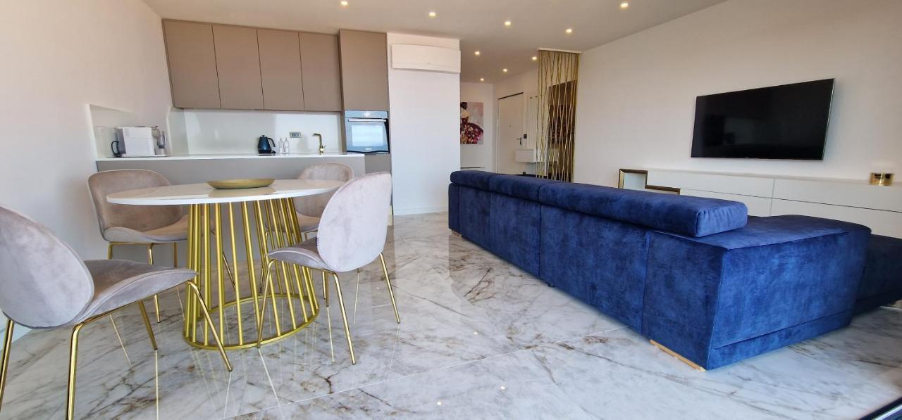 Apartment Eclipse โอปาติยา ภายนอก รูปภาพ
