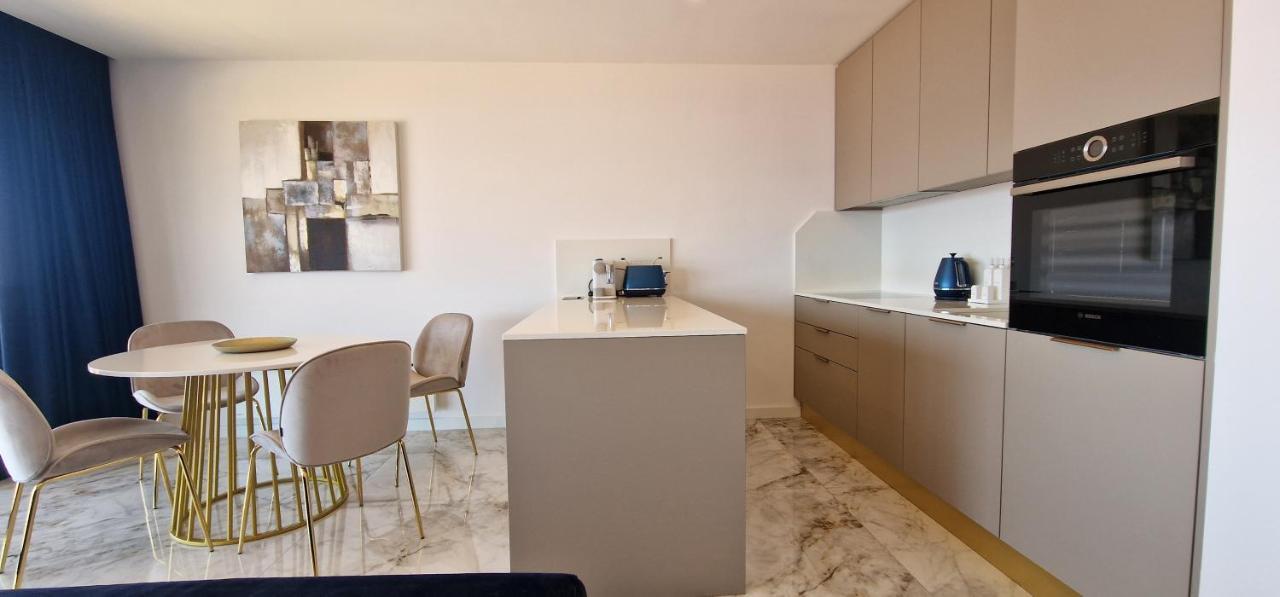 Apartment Eclipse โอปาติยา ภายนอก รูปภาพ